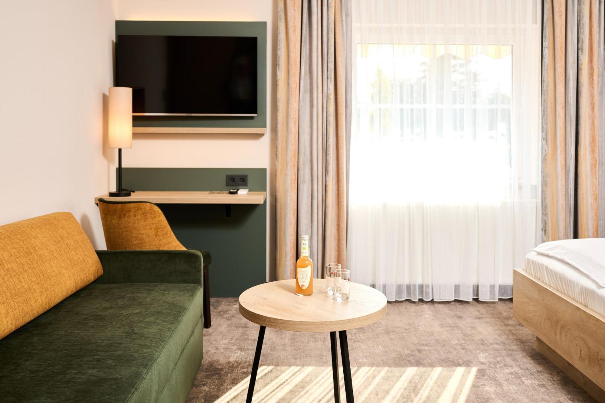 Hotel Schneider Allersberg Exteriör bild